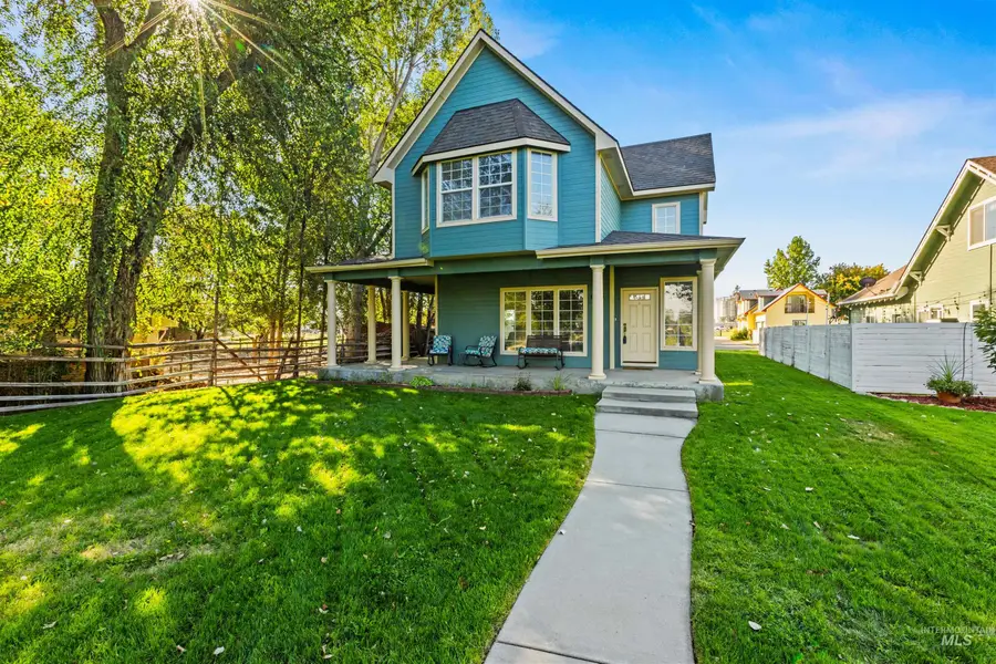 675 E Pine Ave, Meridian, ID 83642 - #2