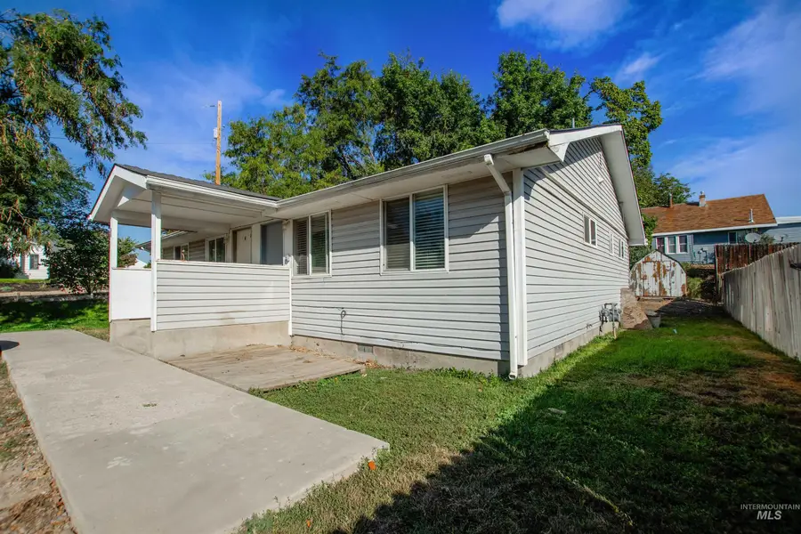 801 E Ball Avenue, Parma, ID 83660 - #2