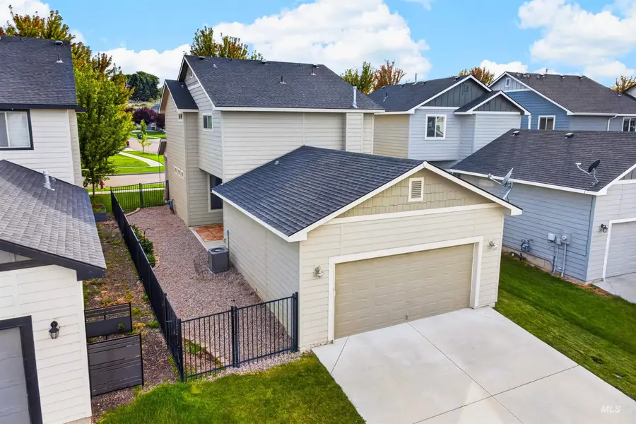1802 W Heavy Timber Dr, Meridian, ID 83642 - #2