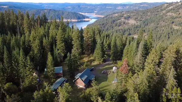 1464 Cedar Ridge Dr, Orofino, ID 83544