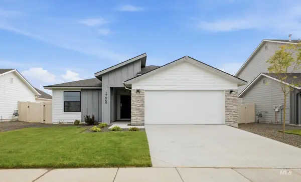 9068 W Violet St, Nampa, ID 83687