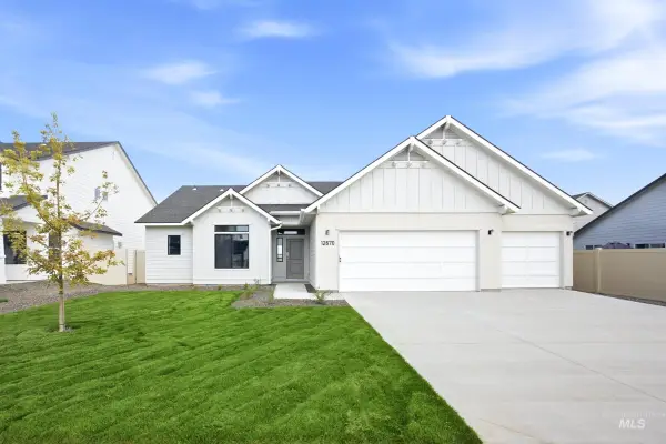 5340 E Phelps Lake Dr, Nampa, ID 83687