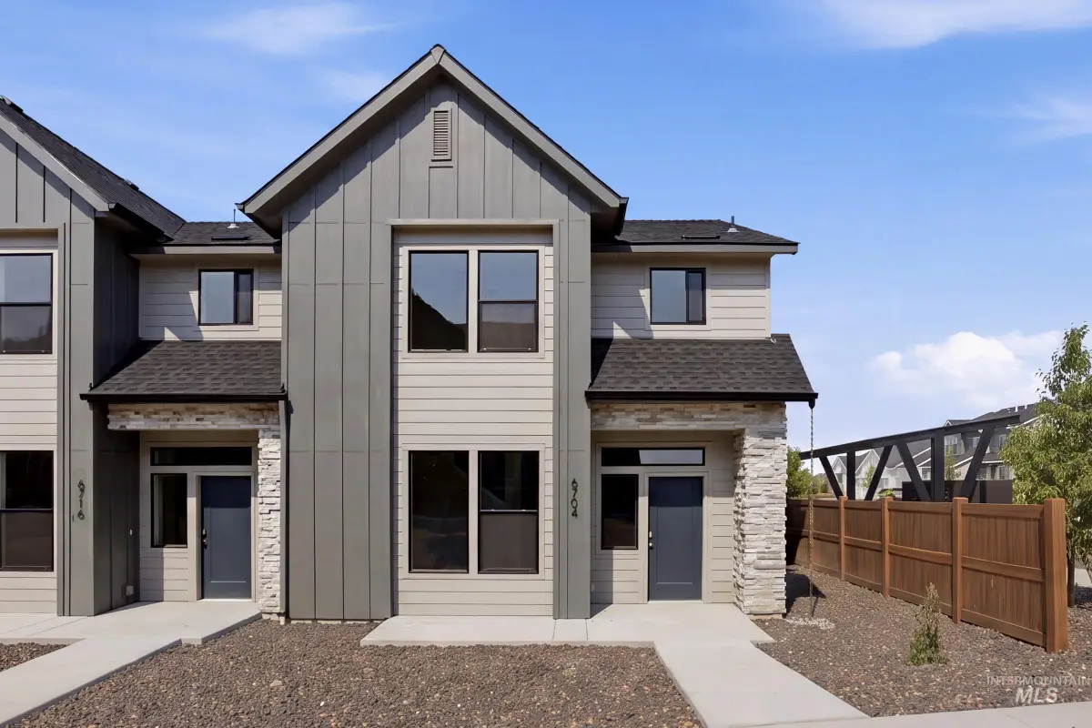6704 S Arista Ave, Boise, ID 83709 - #1