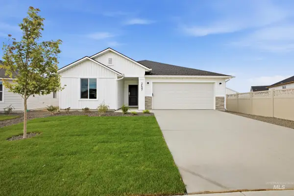 2528 W Tar Sands Dr, Kuna, ID 83634