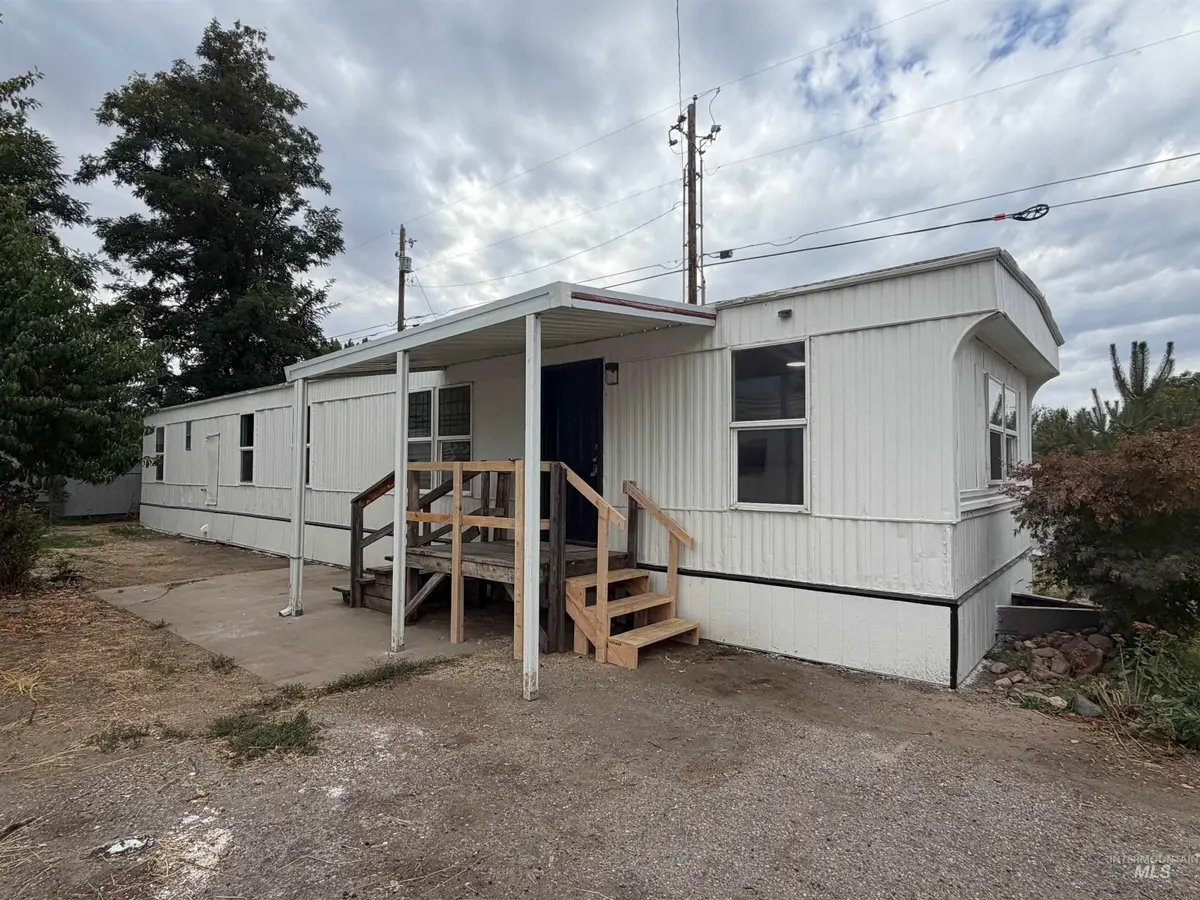 3948 N Adams St #16, Garden City, ID 83714 - #1