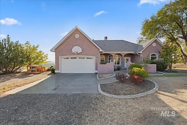 2133 Corral Road, Emmett, ID 83617