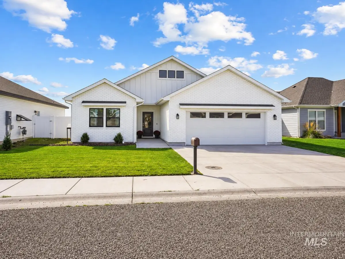 245 South Hills, Burley, ID 83318 - #1
