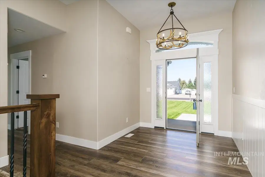 587 W 30 S, Blackfoot, ID 83221 - #2