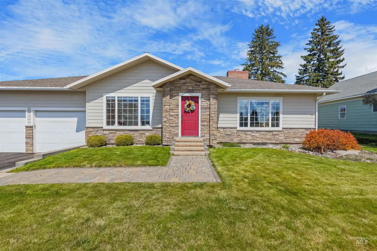 404 Halliday St, Craigmont, ID 83523 - #1