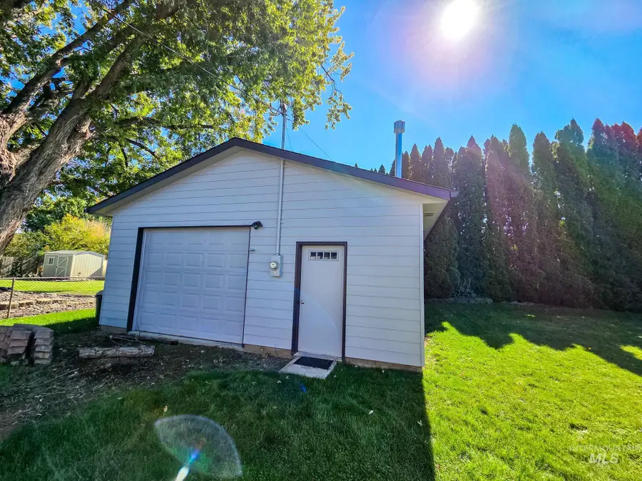 624 Airway Ave, Lewiston, ID 83501 - #2