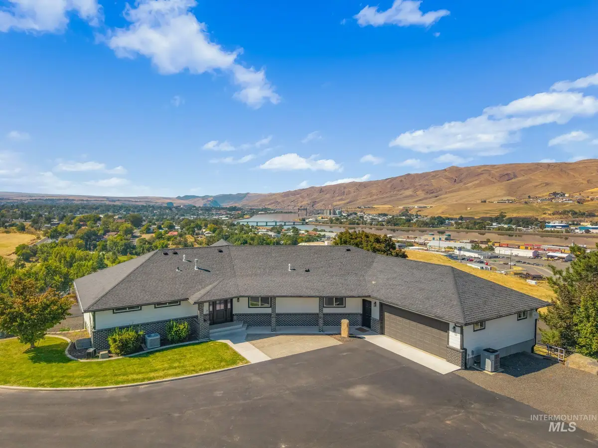 3360 E Main Street, Lewiston, ID 83501 - #1