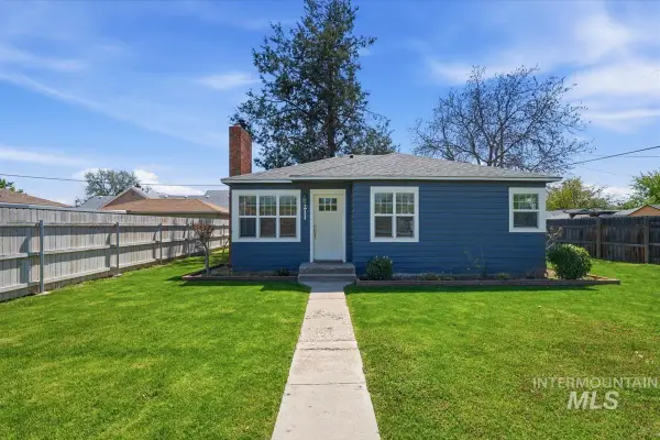 211 W. Dewey Ave., Nampa, ID 83686