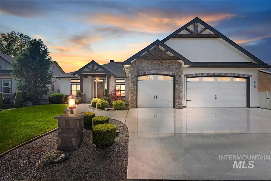 925 W Mollywood Dr, Nampa, ID 83686 - #2