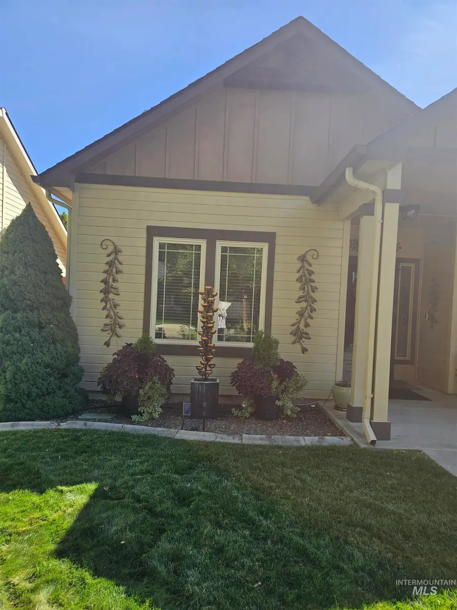 3712 N Twin Eagles Way, Meridian, ID 83646 - #3