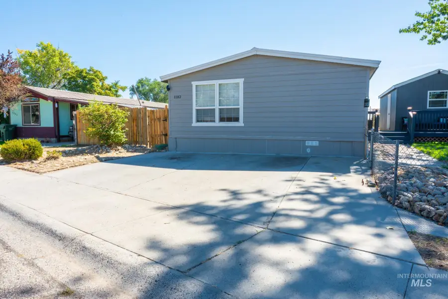 1182 SE 11th Ave, Ontario, OR 97914 - #3