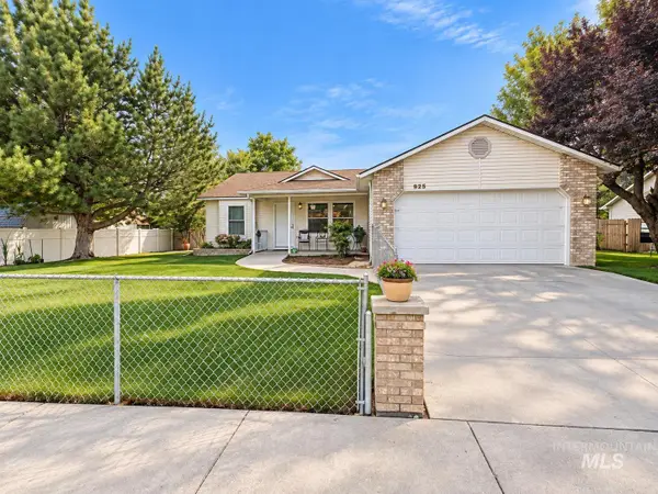 925 Poplar Drive, Mountain Home, ID 83647