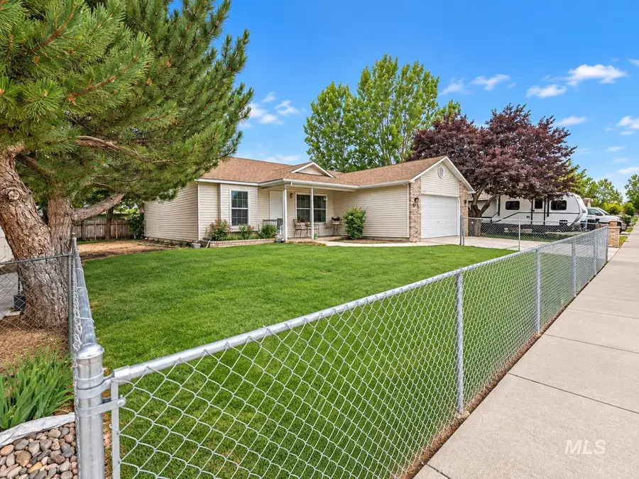 925 Poplar Drive, Mountain Home, ID 83647 - #3
