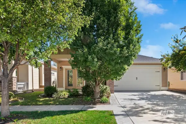 3328 N Sheephorn Ave, Meridian, ID 83646