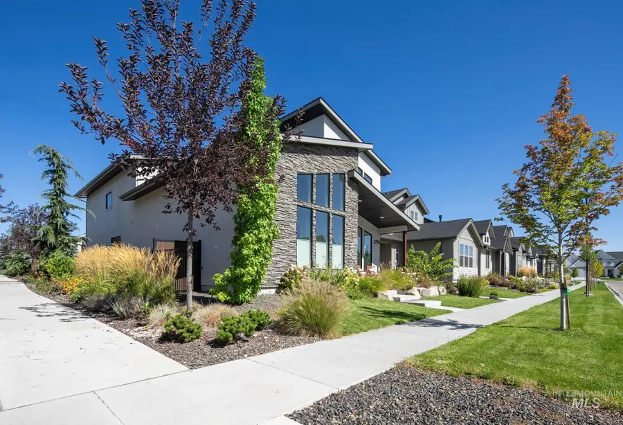 2296 E Valensole St, Meridian, ID 83642 - #3