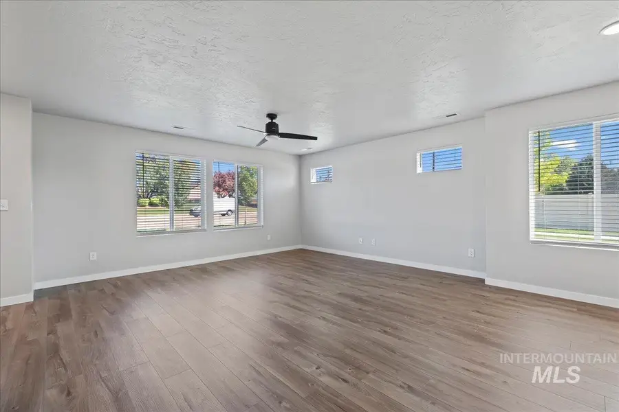 12437 W Victory Rd, Boise, ID 83709 - #2