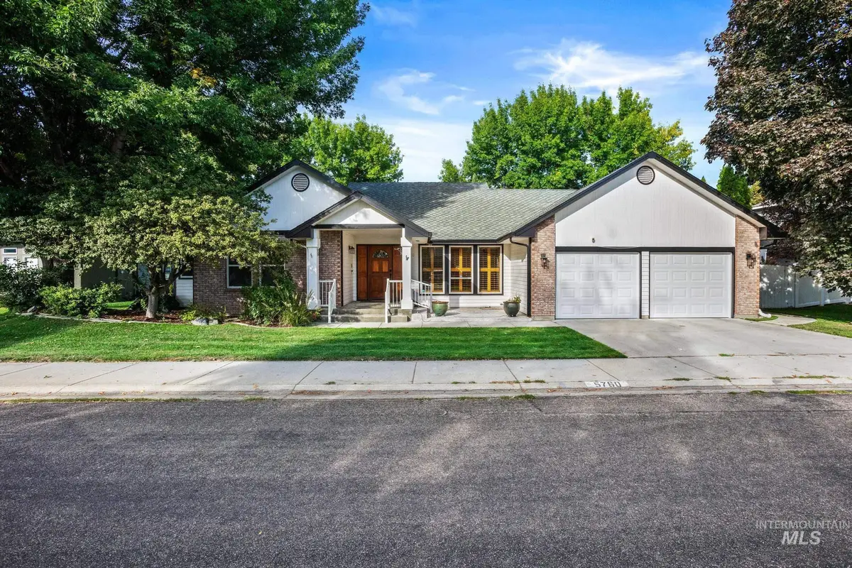 5760 W Plantation Ln, Garden City, ID 83703 - #1