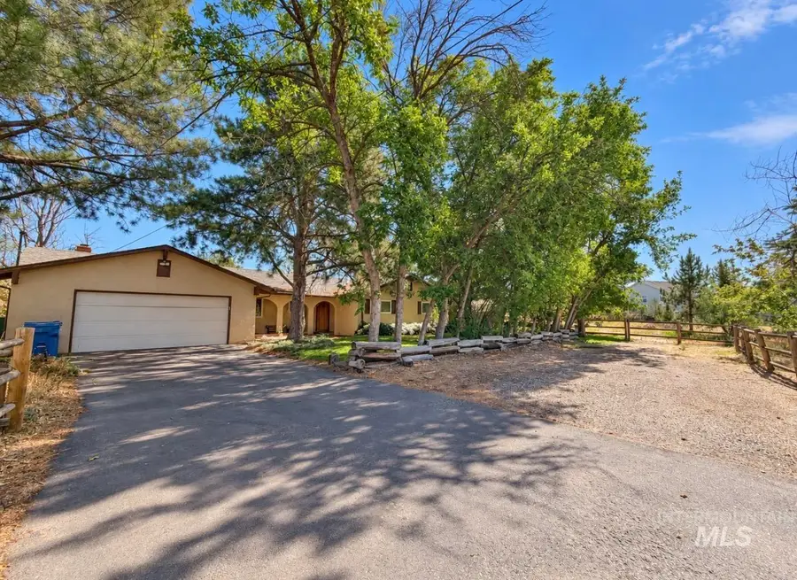 11399 W Columbia Rd, Boise, ID 83709 - #2