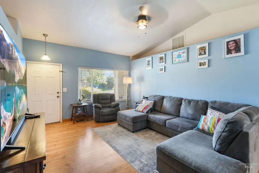 5 N Spiceland Place, Nampa, ID 83687 - #3