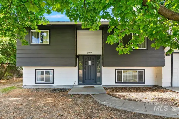 2000 N Fry St, Boise, ID 83704