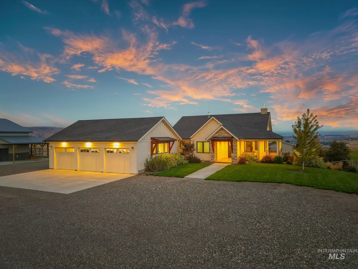 1433 Kestrel Dr., Clarkston, WA 99403 - #1