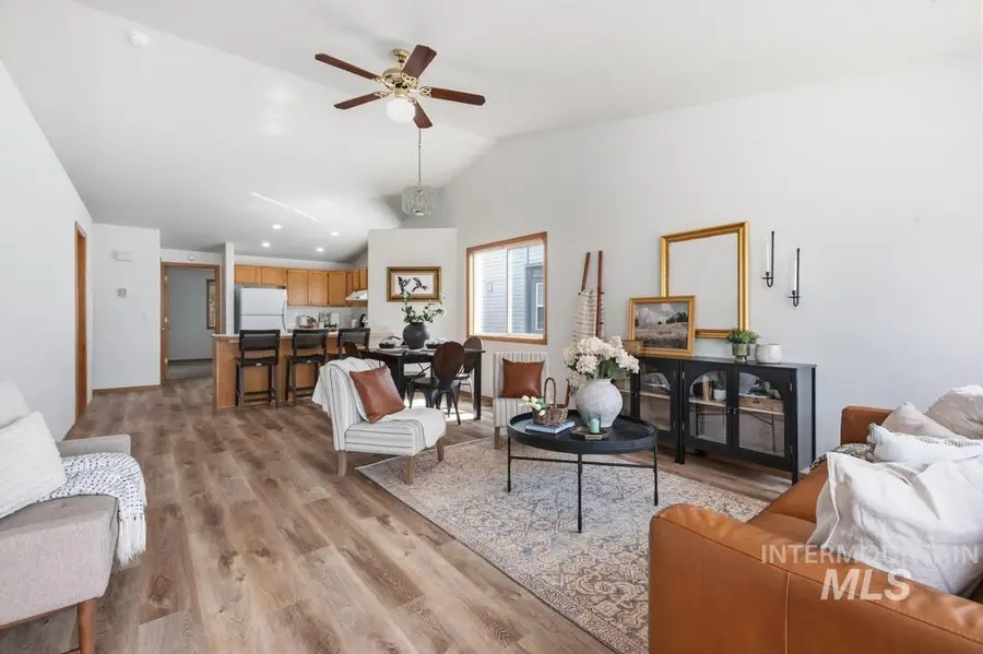 804 E E Main St #6, Emmett, ID 83617 - #2
