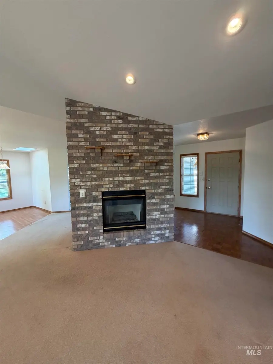 1865 Fairview St, Weiser, ID 83672 - #3
