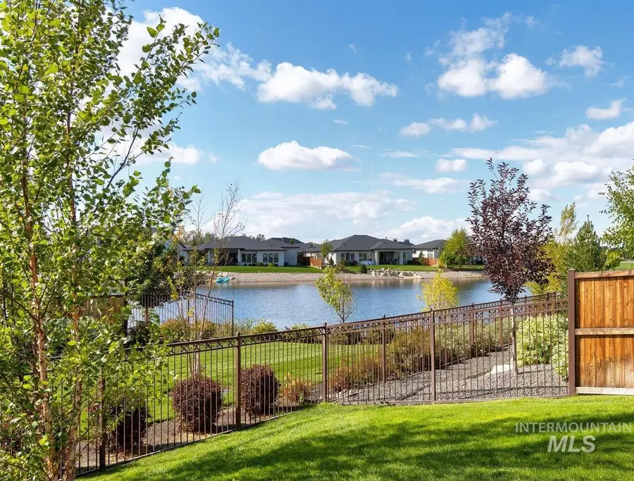 7655 W Meltwater Ln, Eagle, ID 83616 - #2