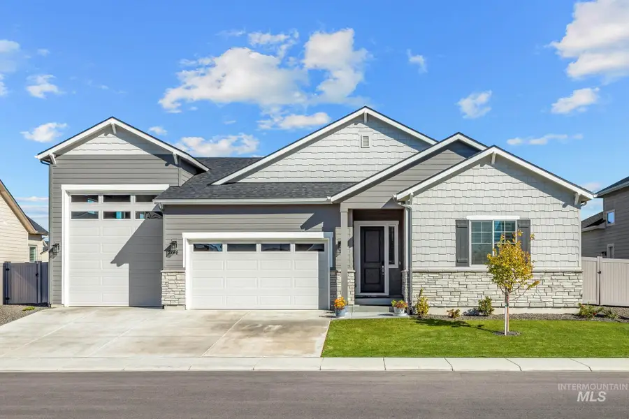 2194 N Mountain Vista Ave, Star, ID 83669 - #2