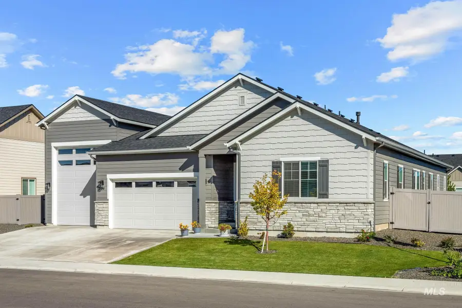 2194 N Mountain Vista Ave, Star, ID 83669 - #3