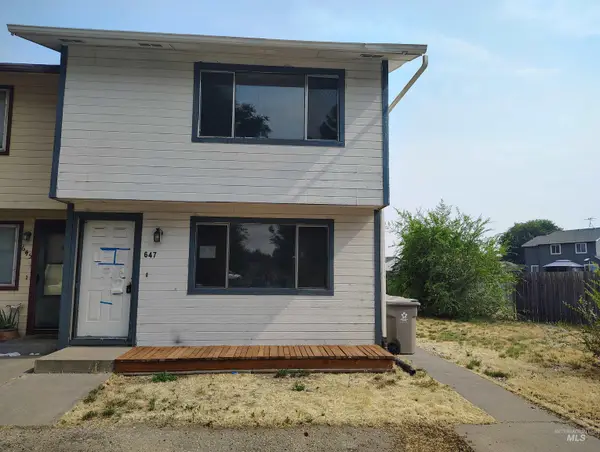 647 Brookside Ct, Mountain Home, ID 83647