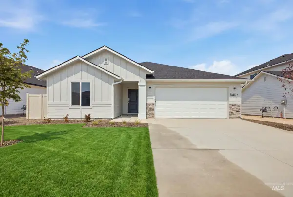 9088 W Violet St, Nampa, ID 83687