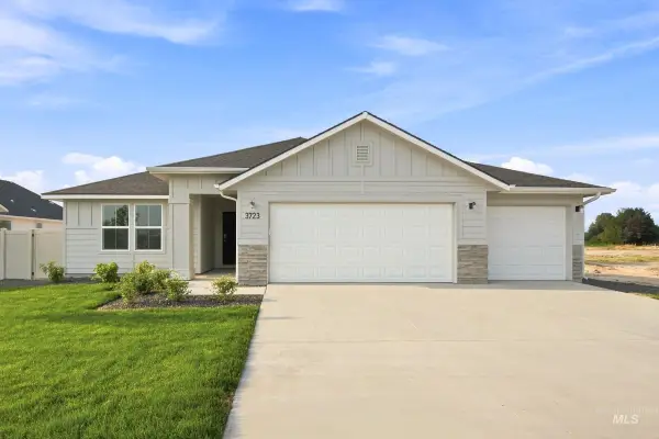 2295 N 8th E St, Mountain Home, ID 83647