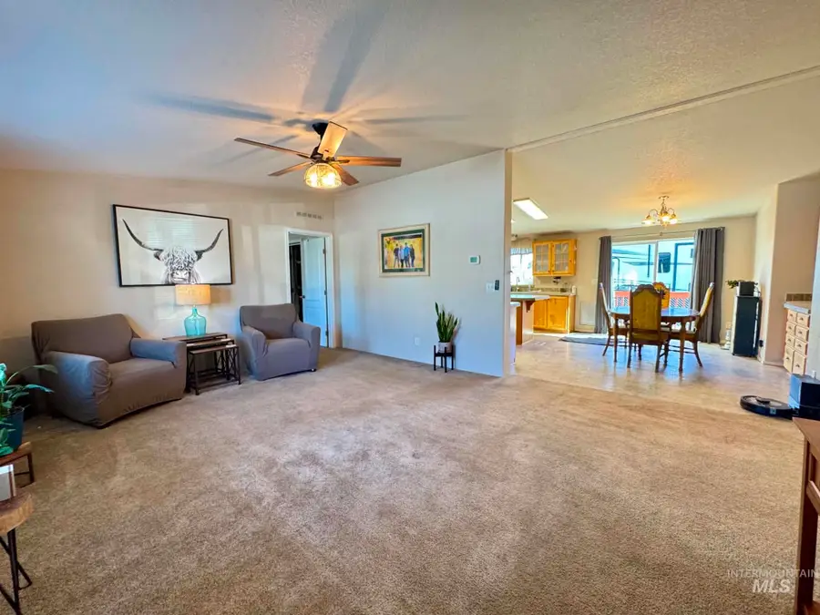 2207 Grelle Ave, Lewiston, ID 83501 - #2