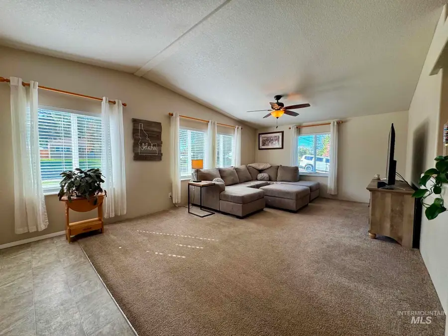 2207 Grelle Ave, Lewiston, ID 83501 - #3