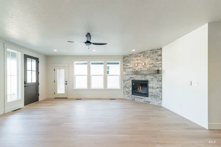 1379 E Rio Chico Dr., Kuna, ID 83634 - #3