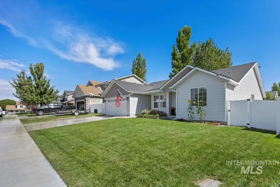 1504 N Evergreen St, Jerome, ID 83338 - #2