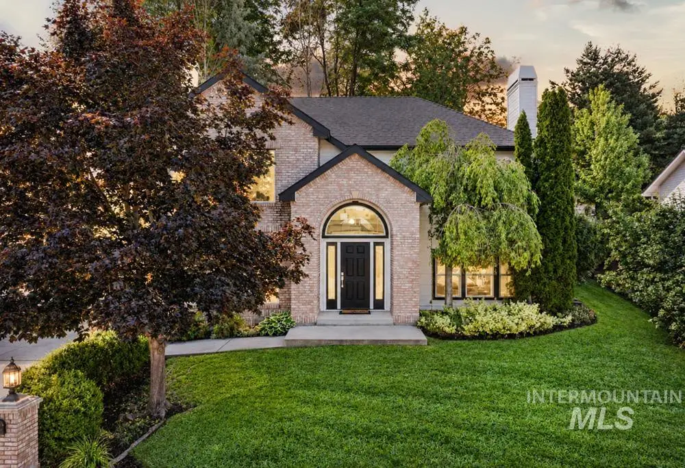 1203 E Hearthstone Dr, Boise, ID 83702 - #1