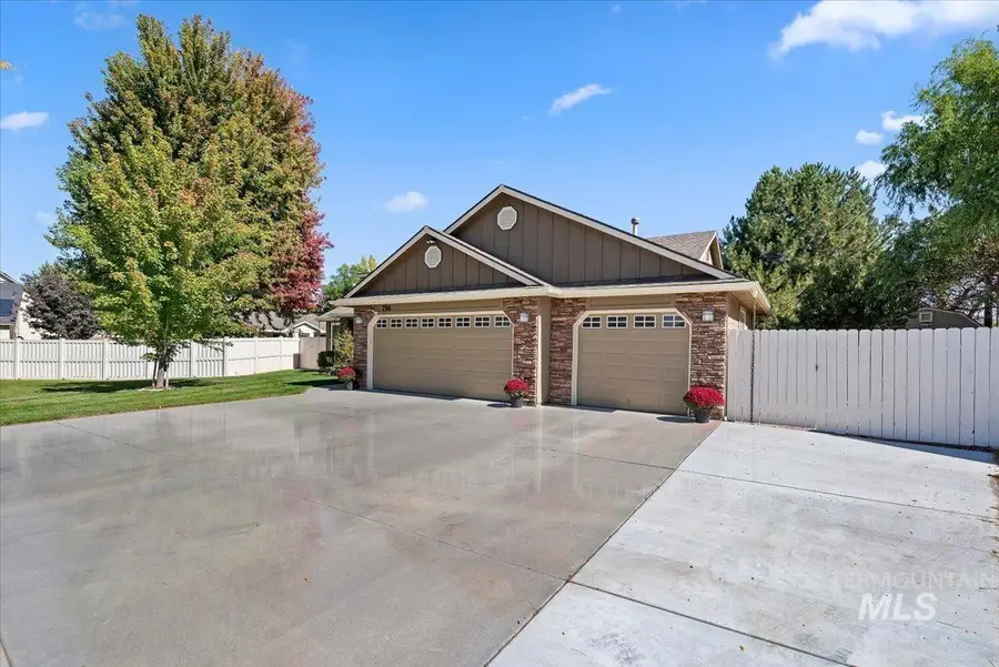 756 E Wild Lilac Ct, Kuna, ID 83634 - #3