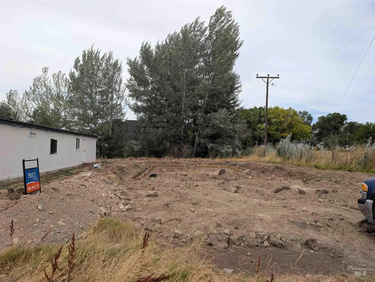 220 W Cassia, Richfield, ID 83349 - #1