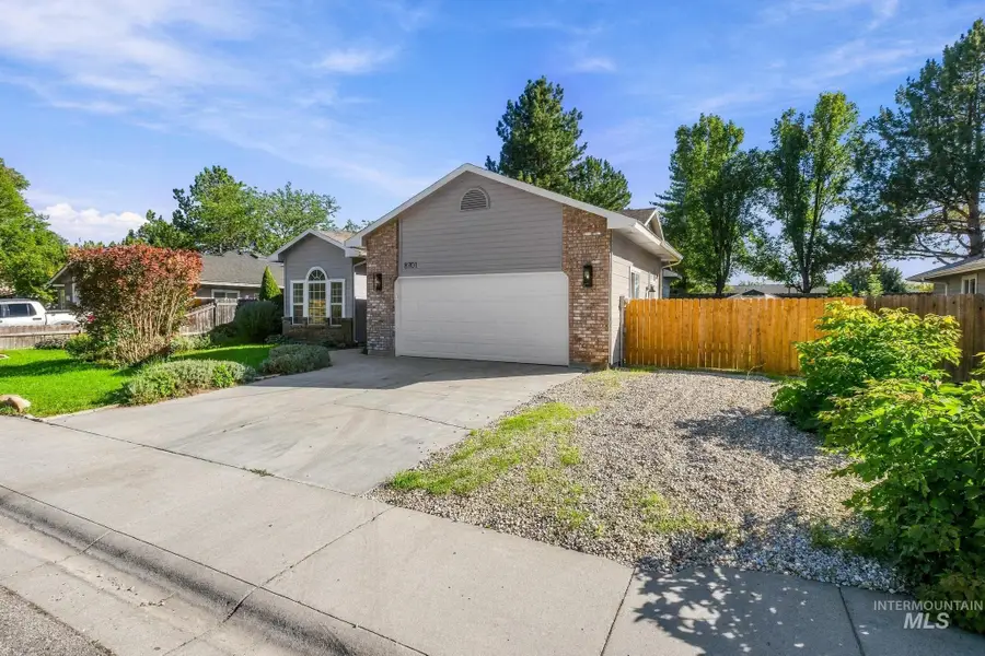 8701 W Ringbill Ct, Garden City, ID 83714 - #2