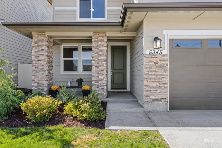 5345 S Snowden Ave, Meridian, ID 83642 - #3