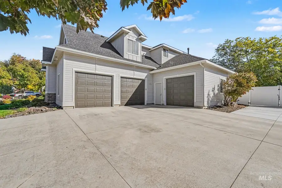 2340 S Alaska Way, Meridian, ID 83642 - #3
