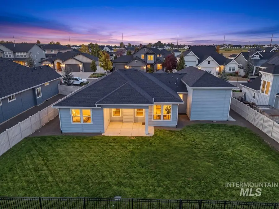 1607 Glencoe St, Middleton, ID 83644 - #3