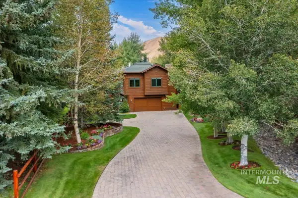 106 Hidden Hollow, Hailey, ID 83333