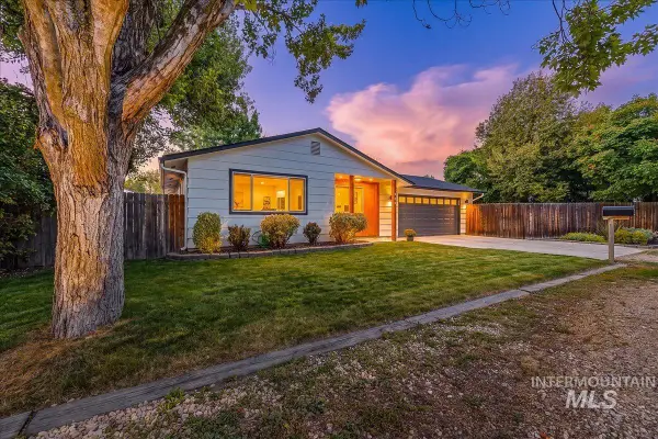 4614 W Alamosa St, Boise, ID 83703